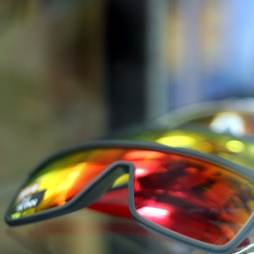 EYEWEAR
